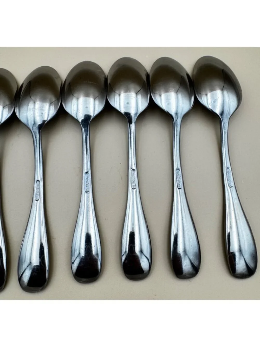 8 Oneida VOSS Oval Soup Spoons Table Spoon Stainless Flatware